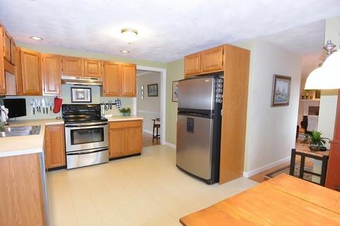 4 Bear Path, Clinton, MA 01510 photo 11