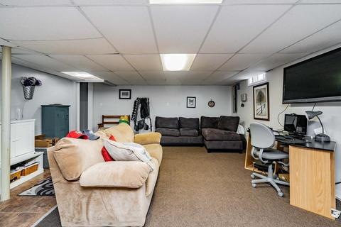 23 Delaware Ave, Springfield, MA 01119 photo 32