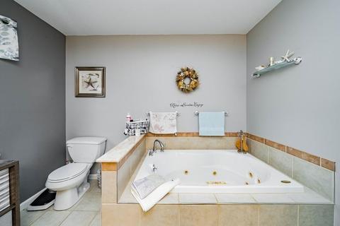 23 Delaware Ave, Springfield, MA 01119 photo 30
