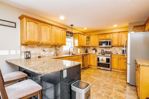 23 Delaware Ave, Springfield, MA 01119 photo 12