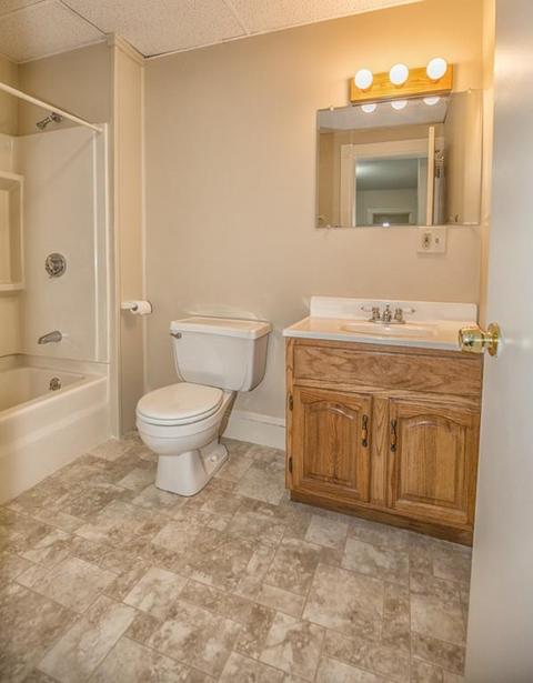 32 E Silver St, Westfield, MA 01085 photo 15