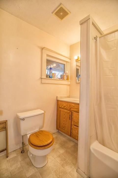 32 E Silver St, Westfield, MA 01085 photo 25