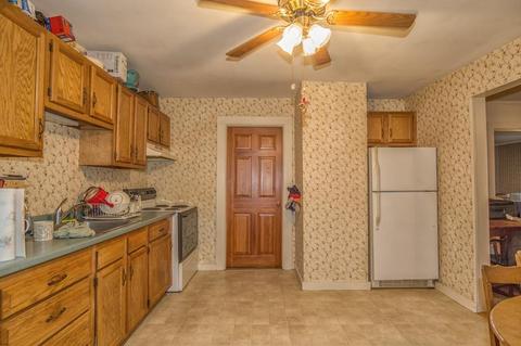32 E Silver St, Westfield, MA 01085 photo 23