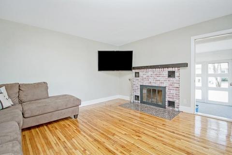 93 Bay State Rd, Chicopee, MA 01020 photo 9