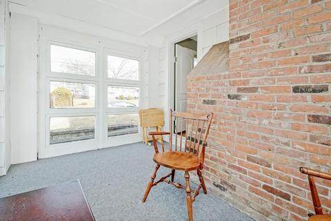93 Bay State Rd, Chicopee, MA 01020 photo 22