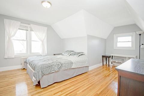 93 Bay State Rd, Chicopee, MA 01020 photo 13