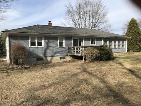 172 Ferry St, Easthampton, MA 01027 photo 3