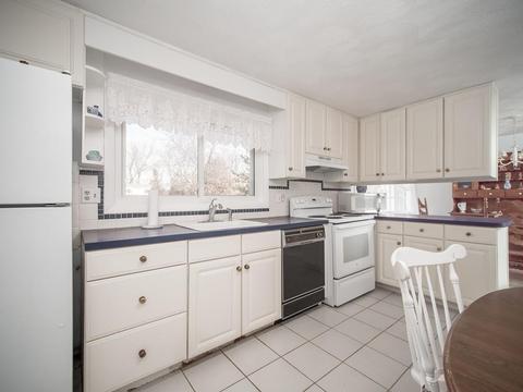 16 Cornell Rd, Danvers, MA 01923 photo 4