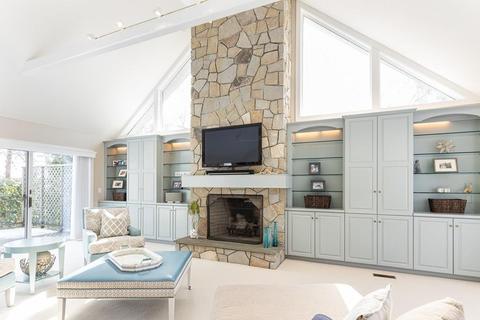 40 Glenneagle Dr, Mashpee, MA 02649 photo 4