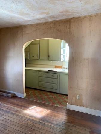 1397 Globe St, Fall River, MA 02721 photo 12