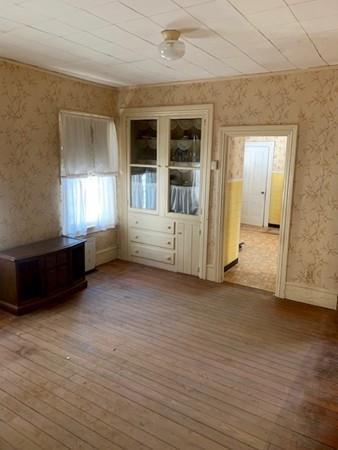 1397 Globe St, Fall River, MA 02721 photo 5