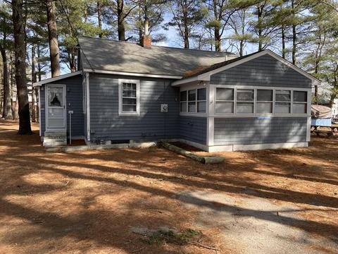 11 Charles St, Wareham, MA 02571 photo 2