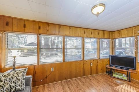 11 Charles St, Wareham, MA 02571 photo 6
