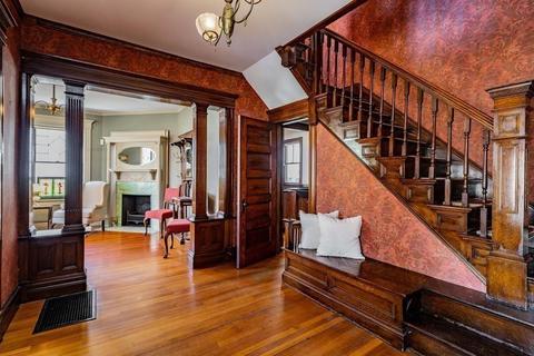 37 Pineywoods Ave, Springfield, MA 01108 photo 12
