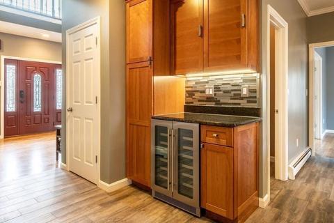 11 Gregory Ln, Reading, MA 01867 photo 7