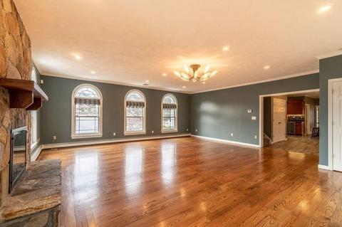 11 Gregory Ln, Reading, MA 01867 photo 14