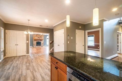 11 Gregory Ln, Reading, MA 01867 photo 10