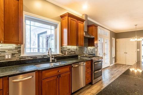11 Gregory Ln, Reading, MA 01867 photo 12