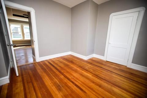 702 Tucker St, Fall River, MA 02721 photo 11
