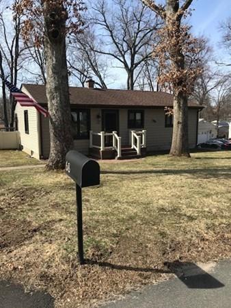 68 Feltham Rd, Springfield, MA 01118 photo 2