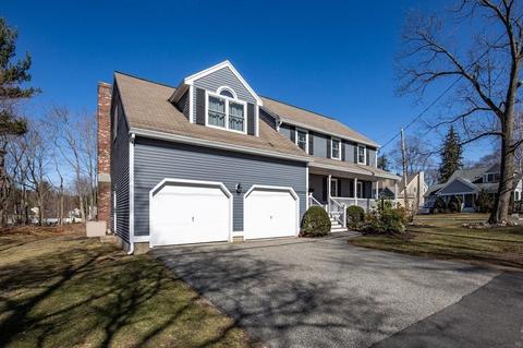 99 Walnut St, Reading, MA 01867 photo 2