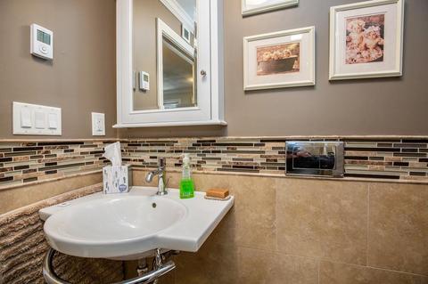 99 Walnut St, Reading, MA 01867 photo 36