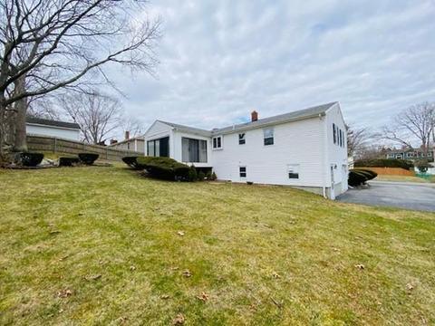 491 Bullock St, Fall River, MA 02720 photo 4
