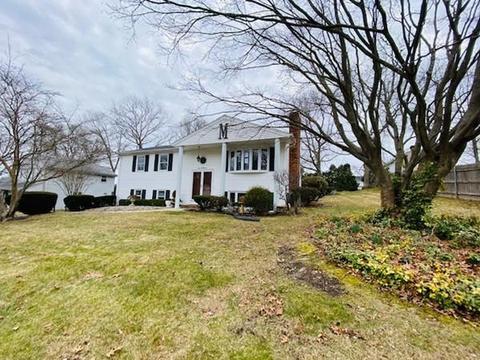 491 Bullock St, Fall River, MA 02720 photo 3