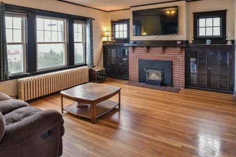 28 Madison Sq, Gloucester, MA 01930 photo 3