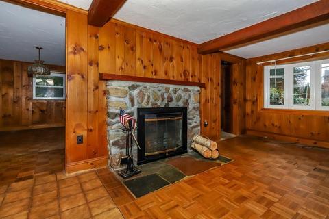 1 Hillsview St, Canton, MA 02021 photo 3