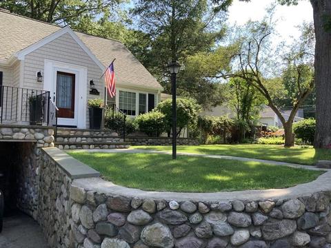 575 Randolph St, Canton, MA 02021 photo 4