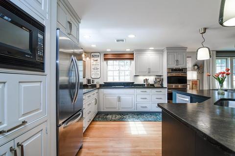 94 Edgebrook Rd, Framingham, MA 01701 photo 20