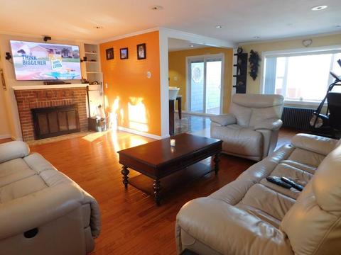 5 Jay St, Worcester, MA 01607 photo 2