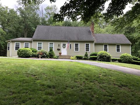 31 Edward Rd, Mendon, MA 01756 photo 1
