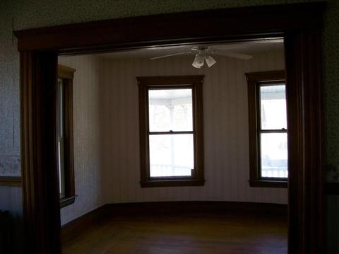 7 Dighton St, Worcester, MA 01603 photo 9