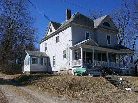 7 Dighton St, Worcester, MA 01603 photo 1