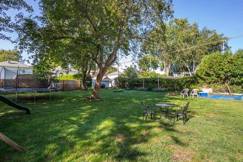 43 Saint Anthony, Chicopee, MA 01013 photo 4