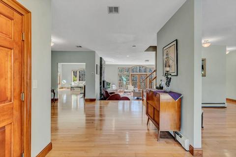 9 Lovell St, Mendon, MA 01756 photo 10
