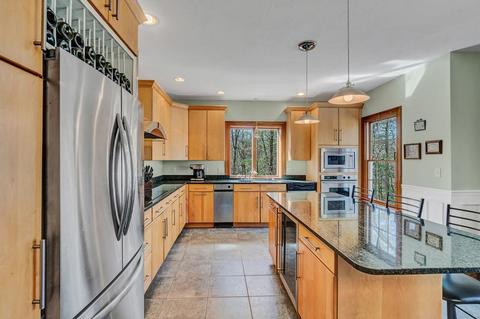 9 Lovell St, Mendon, MA 01756 photo 6