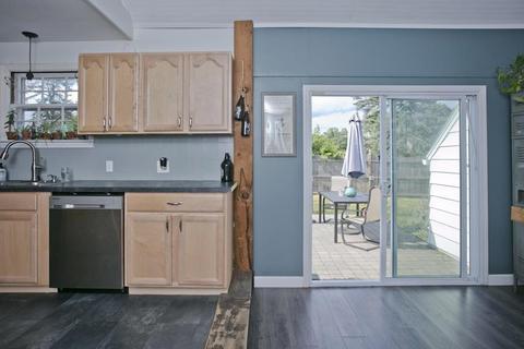 182 Overlook Dr, Springfield, MA 01118 photo 7