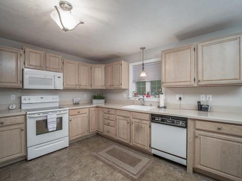 18 Farm St, Upton, MA 01568 photo 24