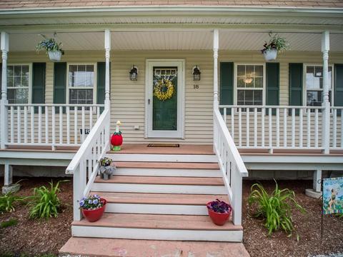 18 Farm St, Upton, MA 01568 photo 11