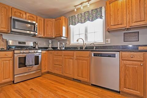 3 Stephen Way, Franklin, MA 02038 photo 3