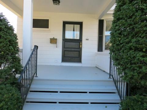 176 Main St, Easthampton, MA 01027 photo 4