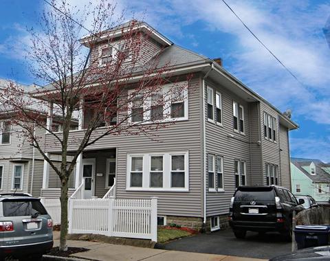 21 Birch St, Everett, MA 02149 photo 2