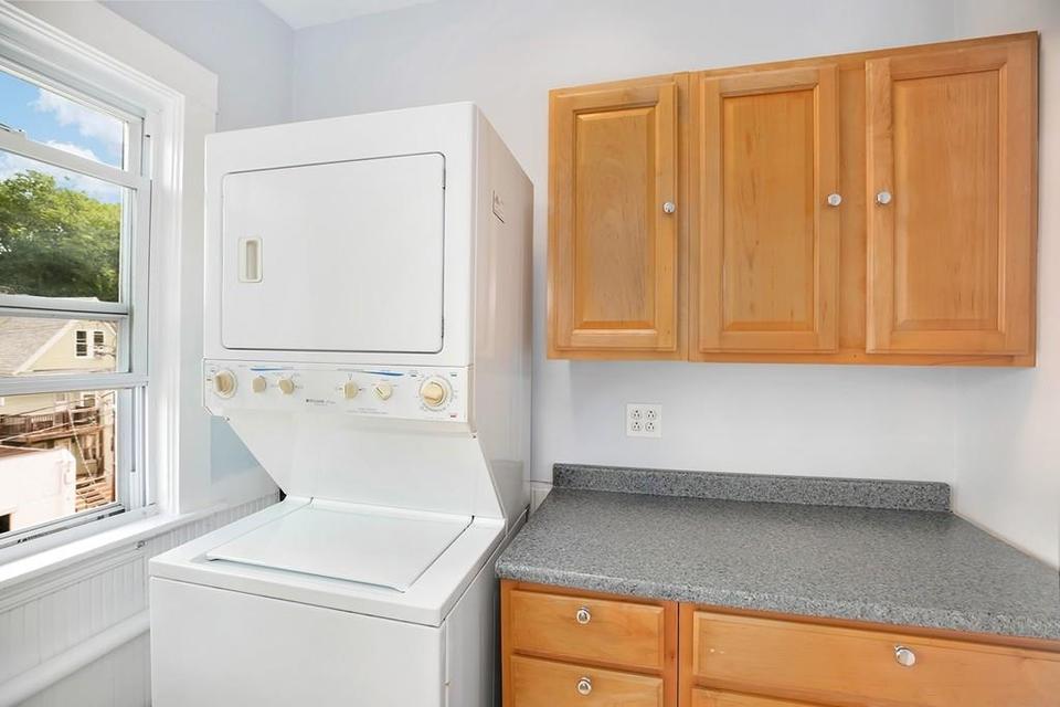  109 Willow Ave #3, Somerville, MA 02144 photo 9