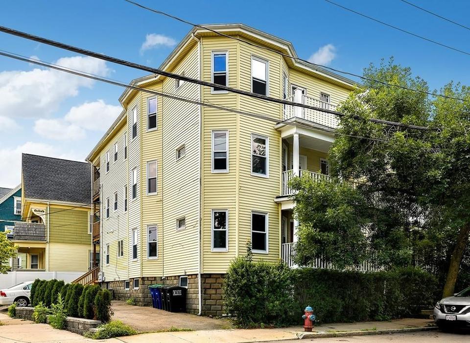  109 Willow Ave #3, Somerville, MA 02144 photo 1