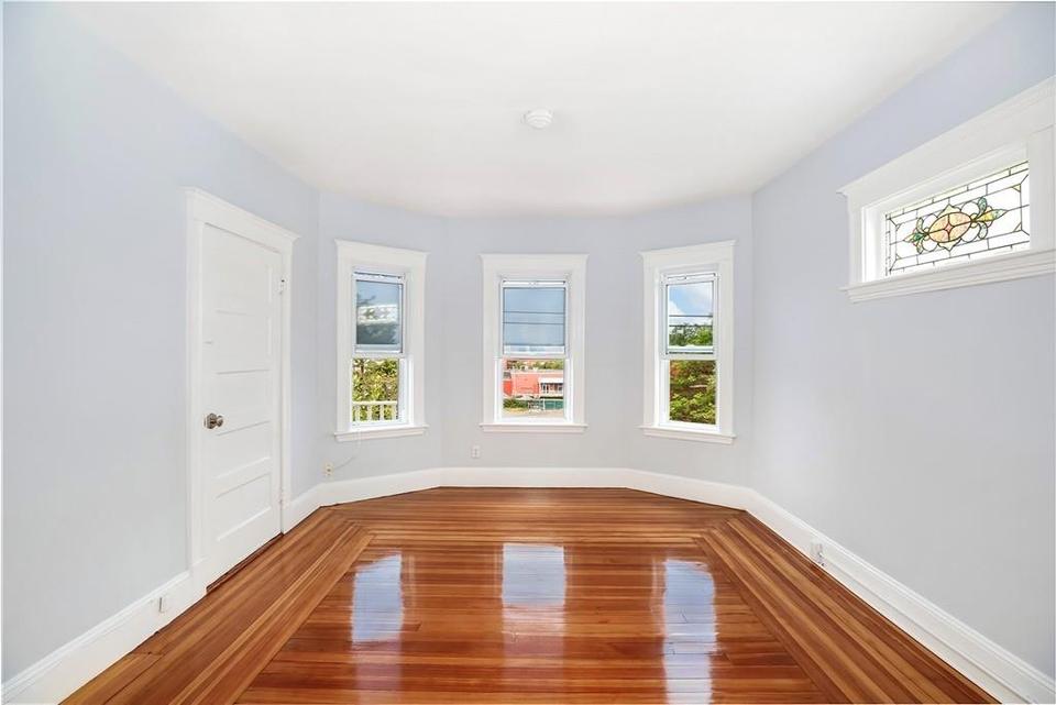  109 Willow Ave #3, Somerville, MA 02144 photo 3