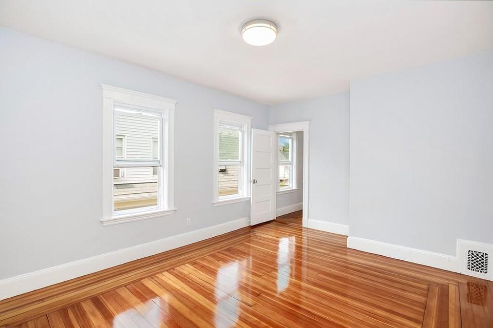  109 Willow Ave #3, Somerville, MA 02144 photo 11