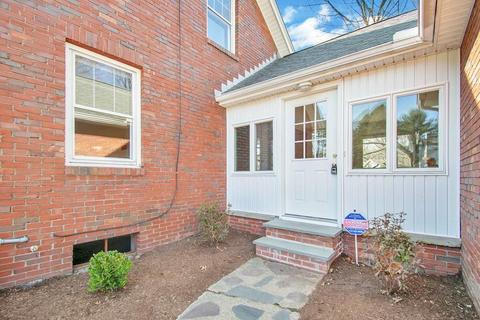 1360 Plumtree Rd, Springfield, MA 01119 photo 3